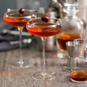 Unser Cocktail des Monats: Bloody Manhattan