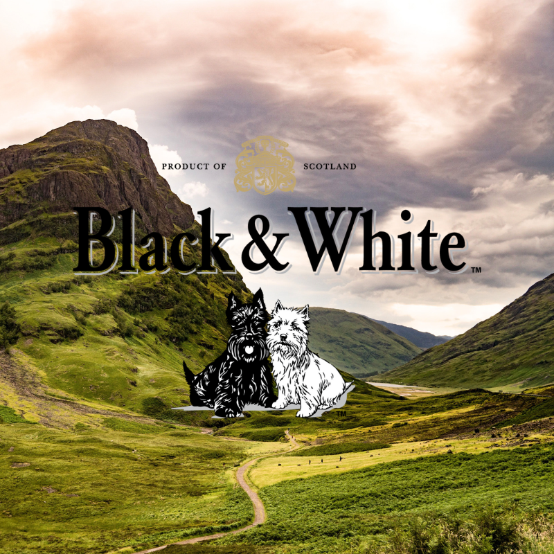 Black & White Whisky Beitragsbild Logo in den Highlands