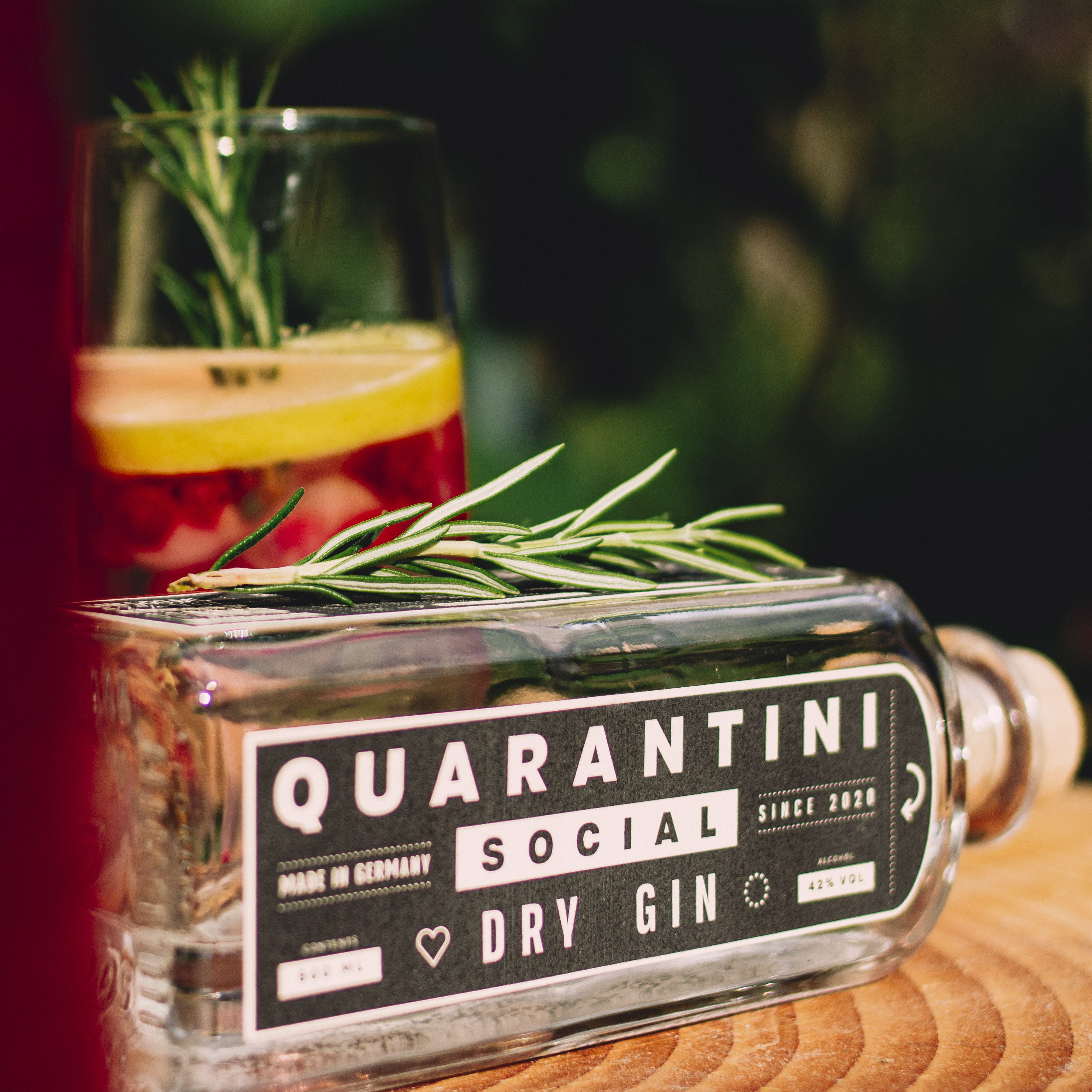 Quarantini Social Dry Gin 42% 0,5l